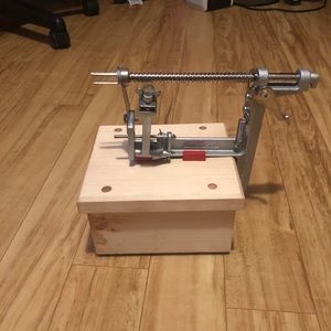 Pampered Chef Apple Peeler Corer Slicer